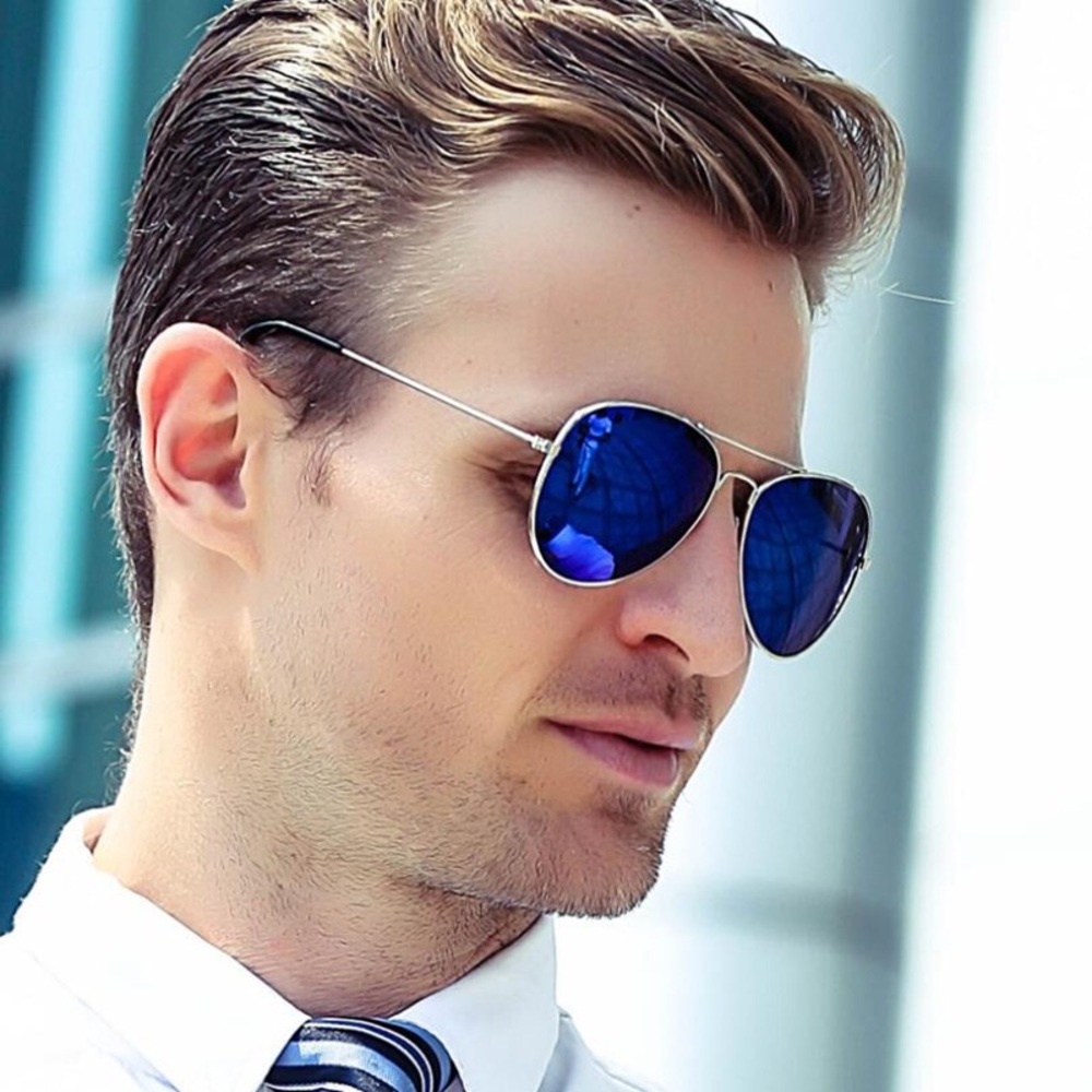 🌟Classic Blue Aviator Sunglasses with Gold Rims - Picture 3 of 5